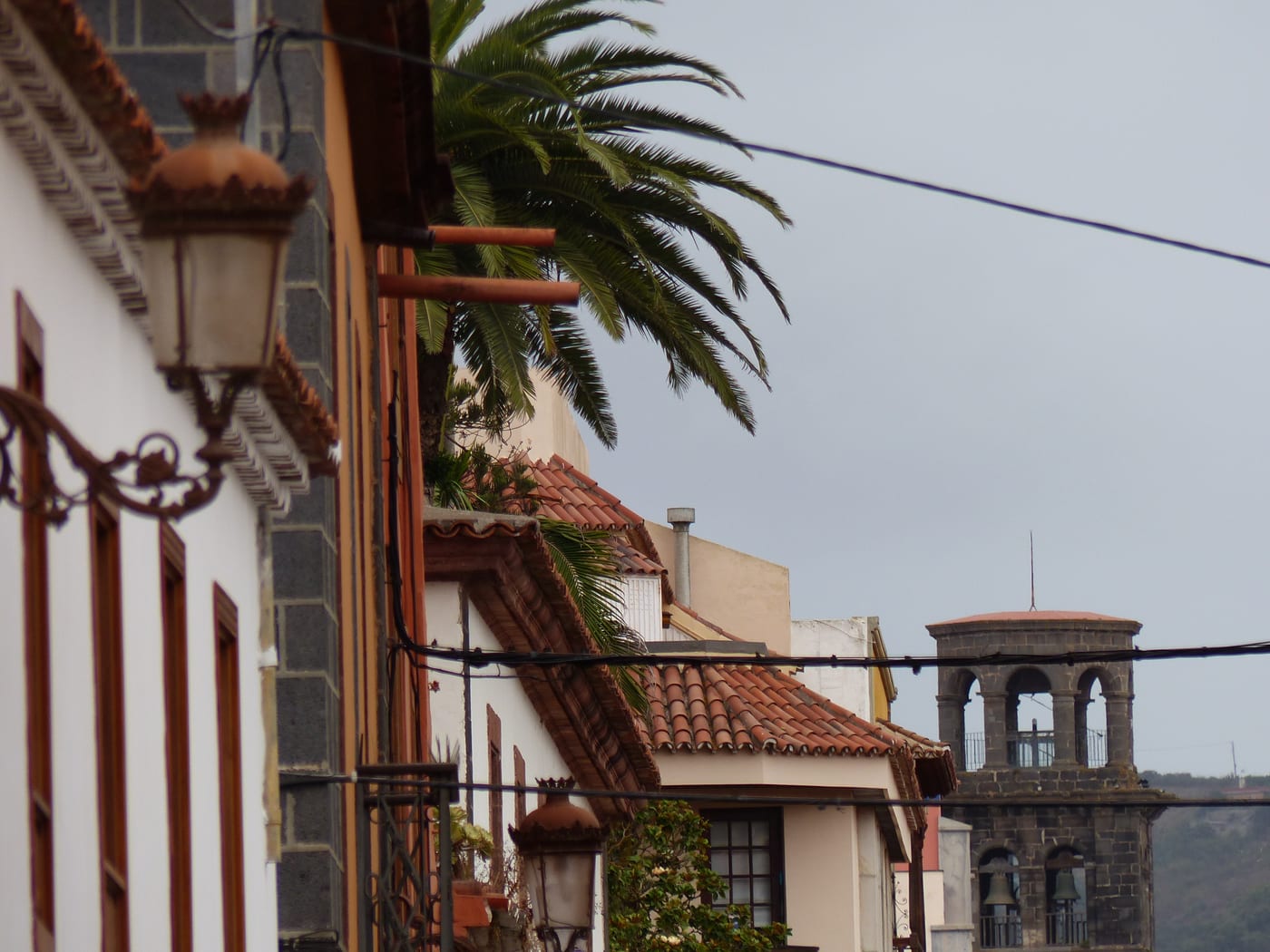 Vista del campanario de estilo toscano de la Iglesia de la Concepción de La Laguna.