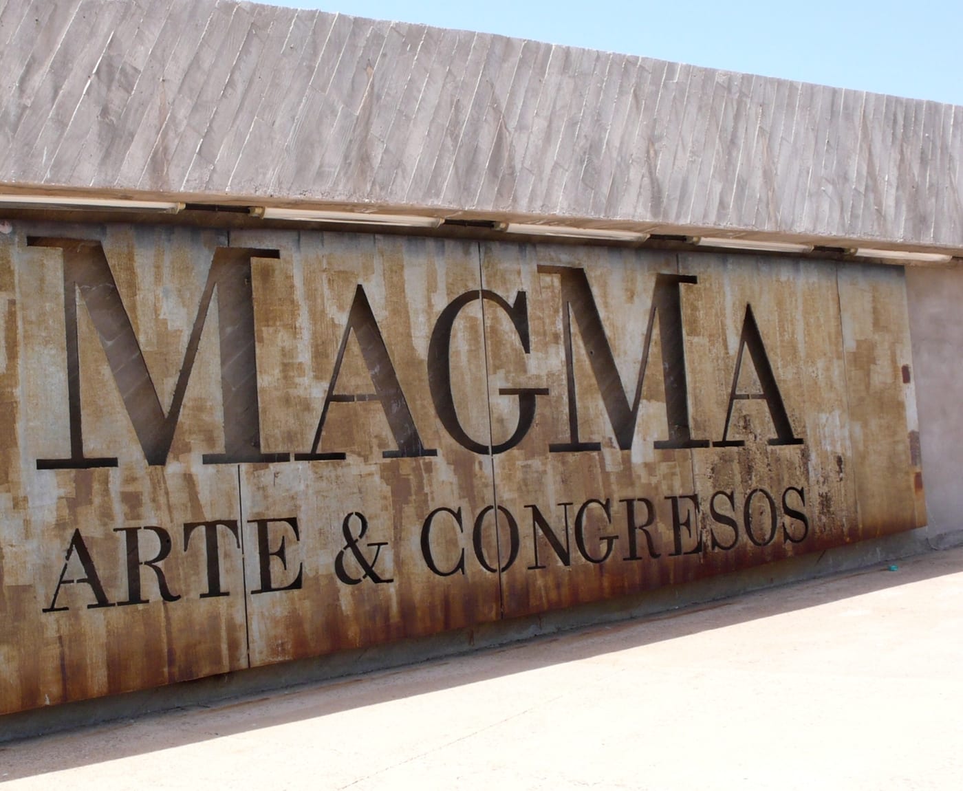 Detalle del Magma Arte y Congresos en Adeje, Tenerife.