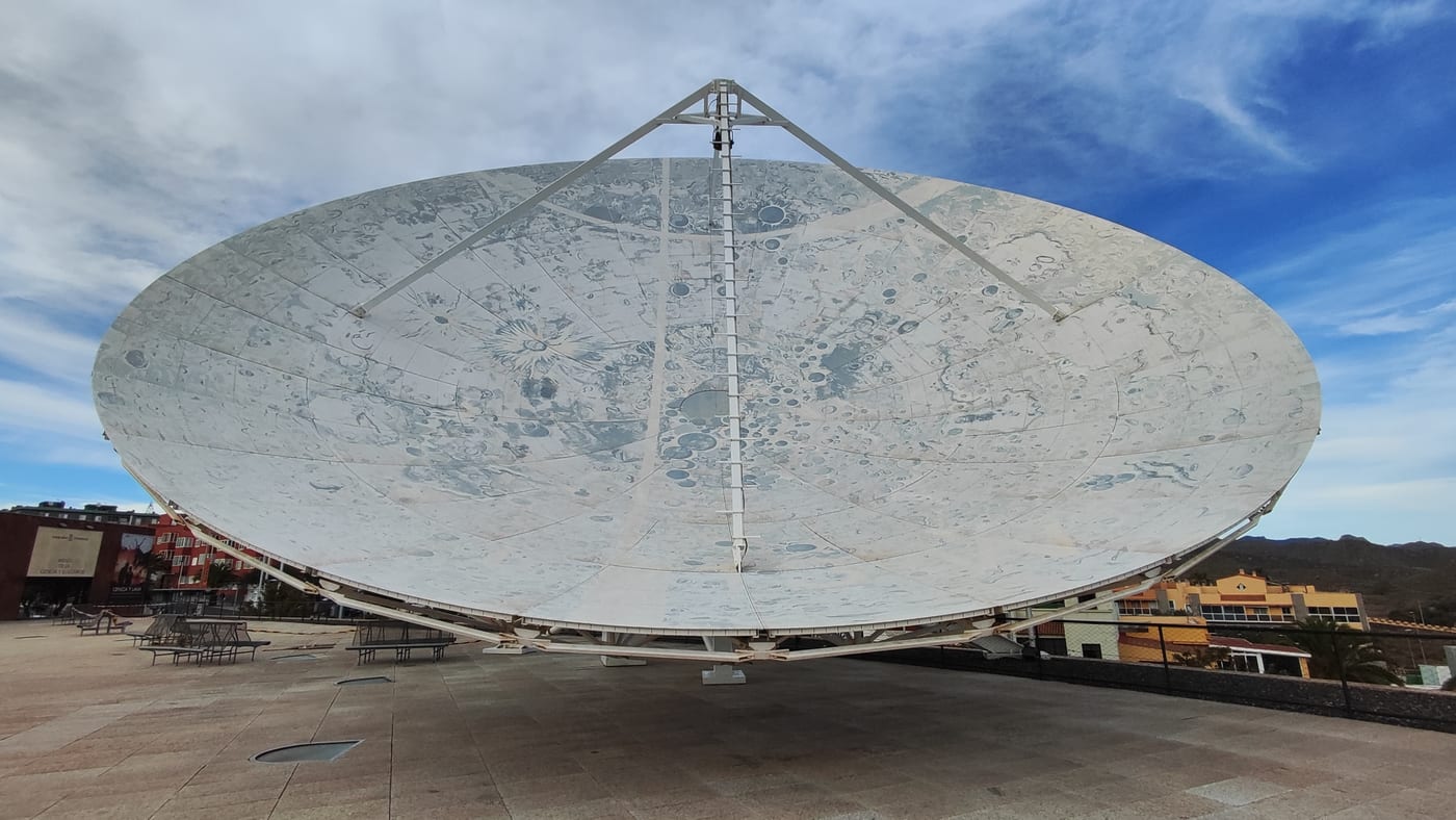 La antena parabólica, emblema del Museo de la Ciencia y el Cosmos, La Laguna
