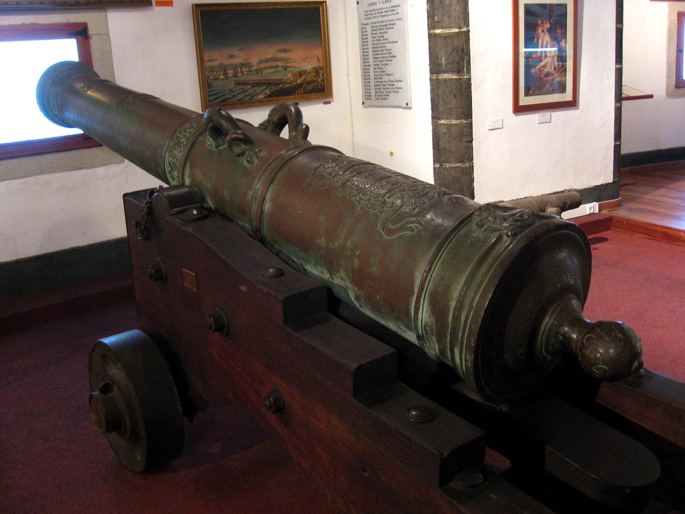 El cañón "El Tigre", que hirió al almirante Nelson en 1797, expuesto en el Museo Histórico Militar de Canarias (Fuerte de Almeyda), hoy en el Centro de Interpretación Castillo de San Cristóbal, Santa Cruz de Tenerife.