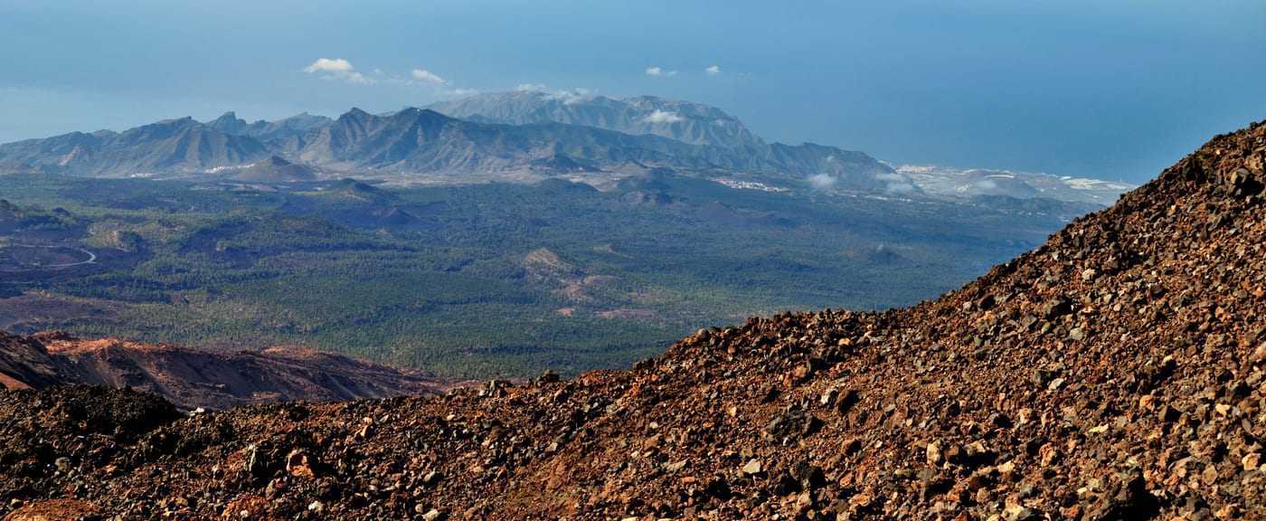 Vista panorámica del Pico Viejo desde el sendero del Teide (Mirador del Pico Viejo), Tenerife.