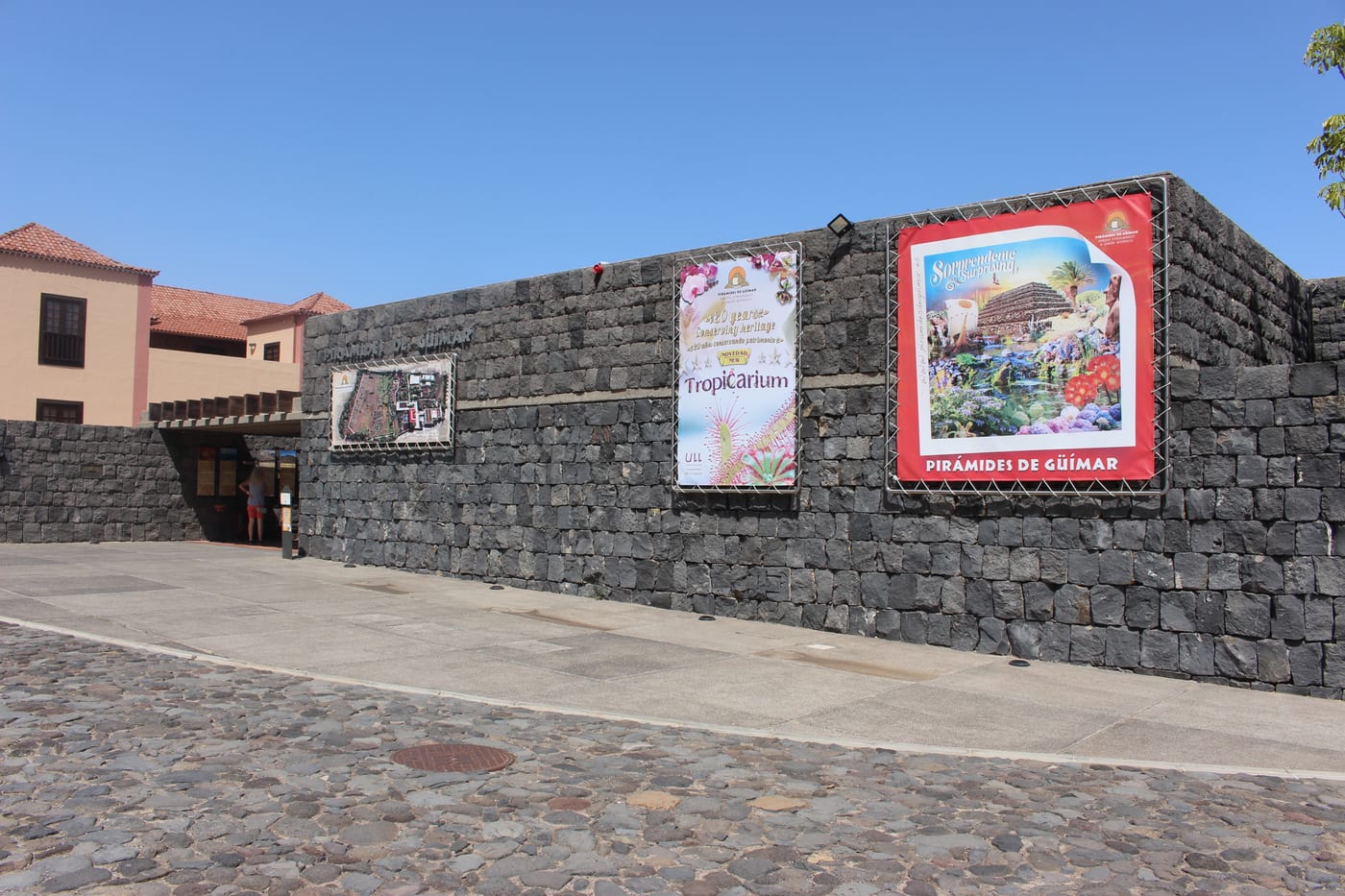 Entrada del museo etnográfico del Parque Etnográfico Pirámides de Güímar.