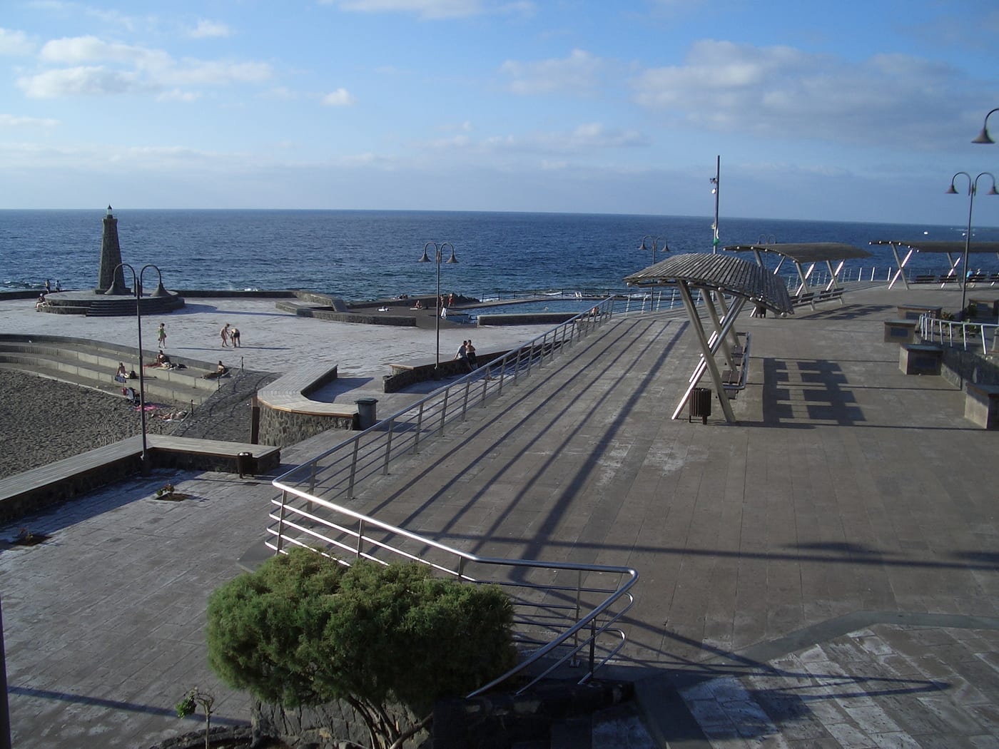Panorámica de la zona de las piscinas naturales de Bajamar
