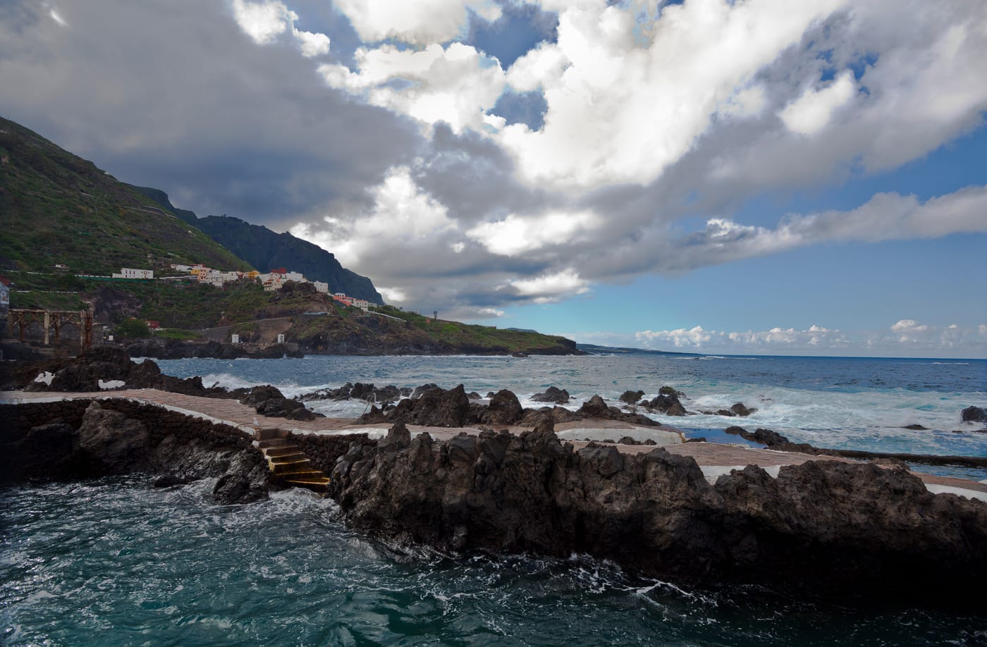 El Caletón de Garachico, piscinas naturales surgidas de la lava de la erupción de 1706