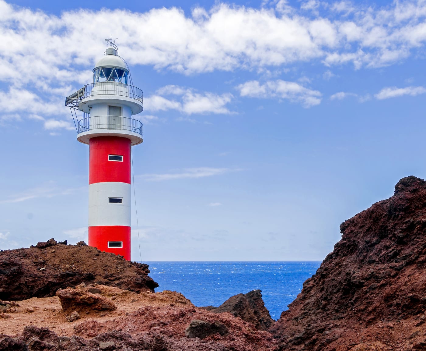 El faro de Punta de Teno, Buenavista del Norte, Tenerife.
