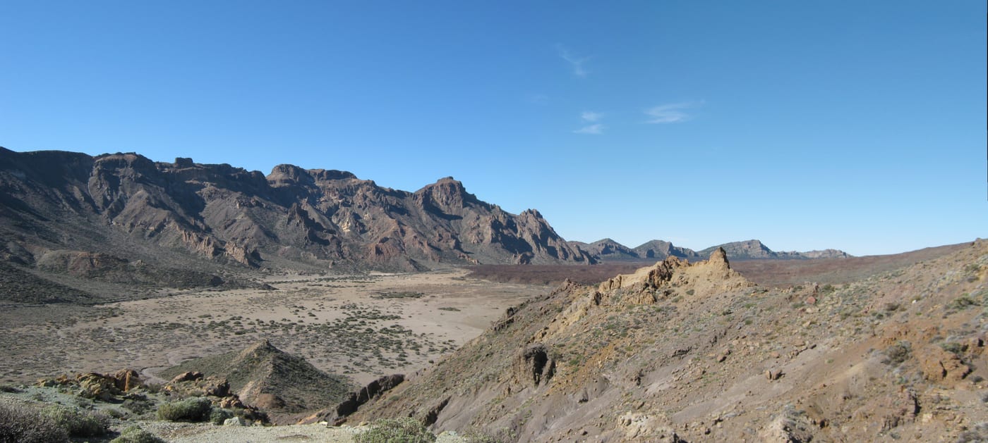 Panorámica desde la Montaña Guajara, el punto más alto del borde de la caldera de Las Cañadas.